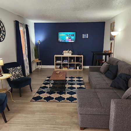 Centauri Vacation Rentals Beautiful 2-Bedroom Condo, Near All Orlando Attractions, Free Parking & Wi-Fi, King Bed 外观 照片